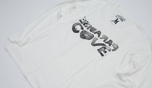 <strong>BARNEYS NEW YORK｜バーニーズ　ニューヨーク</strong>　PARADISE COVE ロングスリーブTシャツ9240円（バーニーズ　ニューヨーク）