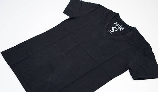 <strong>BARNEYS NEW YORK｜バーニーズ　ニューヨーク</strong>　PARADISE COVE Tシャツ7140円（バーニーズ　ニューヨーク）