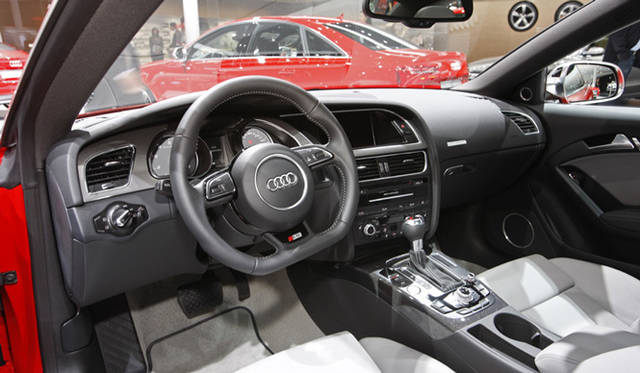 <strong>“The Look Ahead”─Audi Urban Future Summit ＆ IAA Preview</strong>　アウディ S5