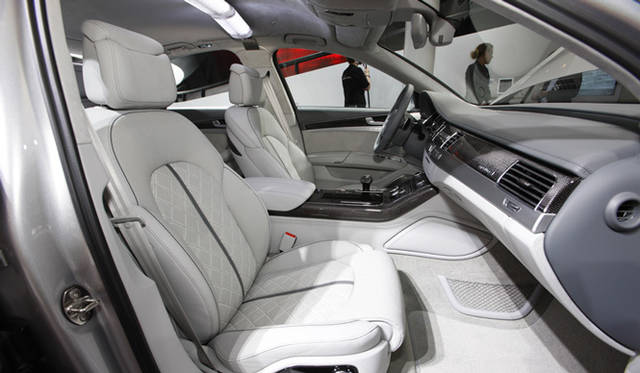 <strong>“The Look Ahead”─Audi Urban Future Summit ＆ IAA Preview</strong>　アウディ S8