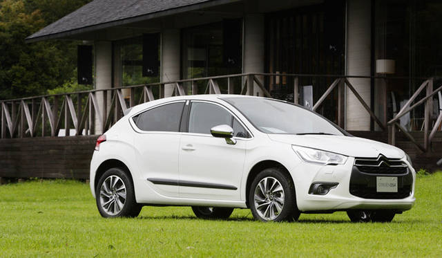 <strong>CITROEN DS4｜シトロエン DS4</strong>　Chic