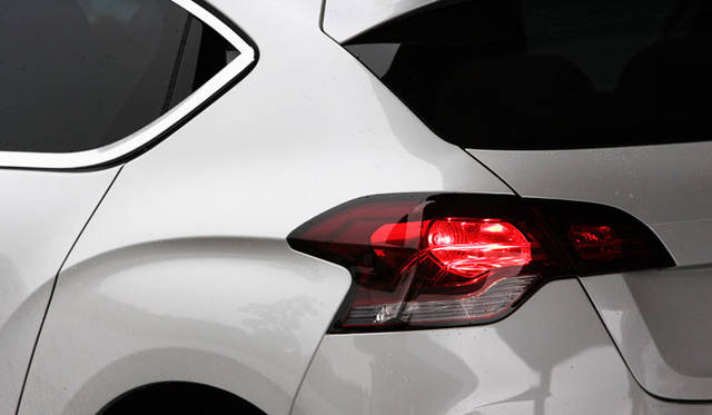 <strong>CITROEN DS4｜シトロエン DS4</strong>　Chic