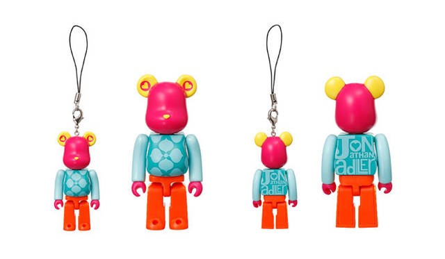 <strong>BARNEYS NEW YORK｜バーニーズ　ニューヨーク</strong>　バーニーズ　ニューヨーク福岡店 オープン記念イベント<br>「JONATHAN ADLER×BARNEYS NEW YORK」BE@RBRICK　BE@RBRICK TM & © MEDICOM TOY CORPORATION. All rights reserved.