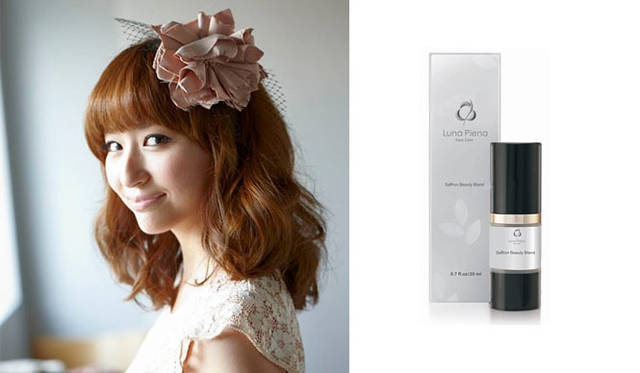 <strong>BARNEYS NEW YORK｜バーニーズ　ニューヨーク</strong>　バーニーズ　ニューヨーク福岡店 オープン記念イベント<br>左／「ANGE BLOOM」カチューシャ5880円、右／「LUNAPIENA」インテンスセラム8925円（20ml）