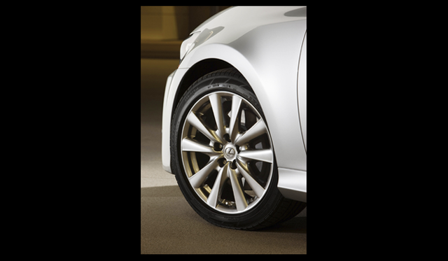 <strong>LEXUS GS450h｜レクサス GS450h</strong>