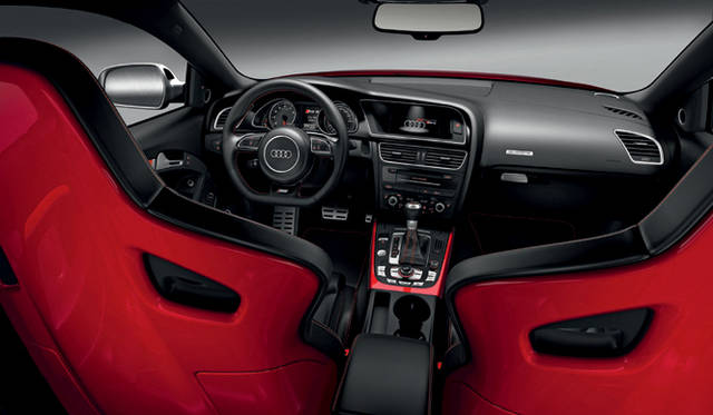 <strong>Audi RS5｜アウディ RS5</strong>　