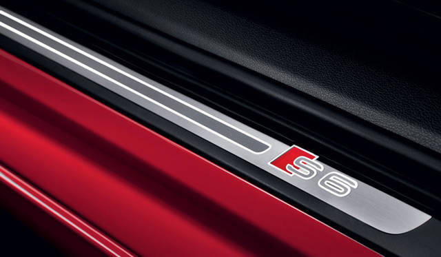 <strong>Audi S6｜アウディ S6</strong>