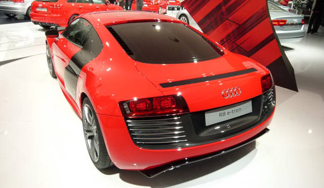 <strong>Audi R8 e-tron｜アウディ R8 e-tron</strong>
