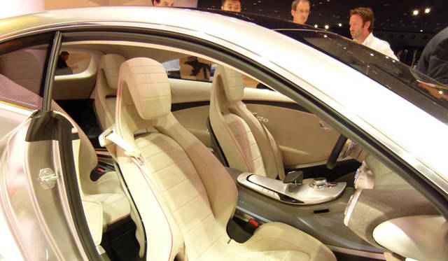 <strong>Mercedes-Benz Concept A-CLASS｜ メルセデス・ベンツ コンセプト Aクラス</strong>