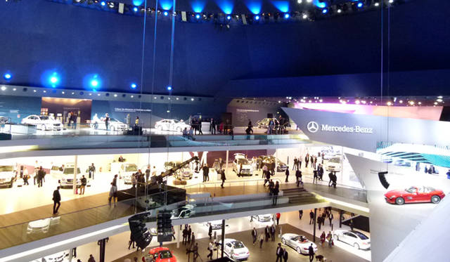 <strong>Mercedes-Benz｜メルセデス・ベンツ</strong>