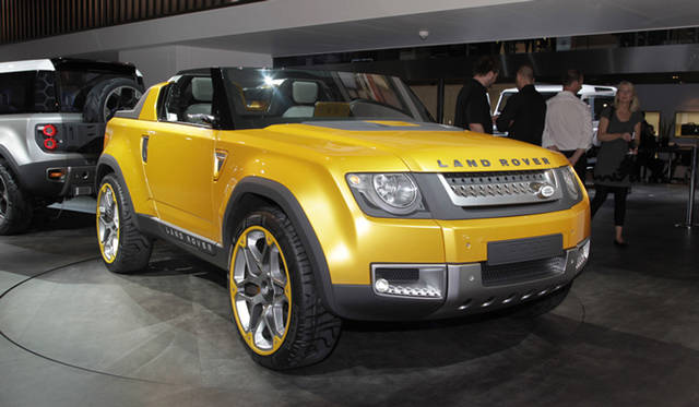<strong>LANDROVER DC100 Sport｜ランドローバー DC100 スポーツ</strong>