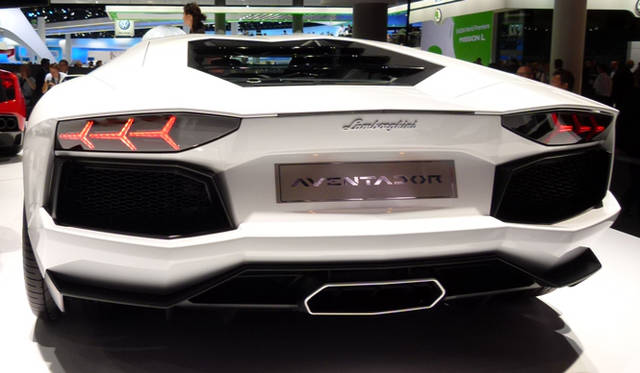 <strong>Lamborghini Aventador LP 700-4｜ランボルギーニ アヴェンタドール LP 700-4</strong>