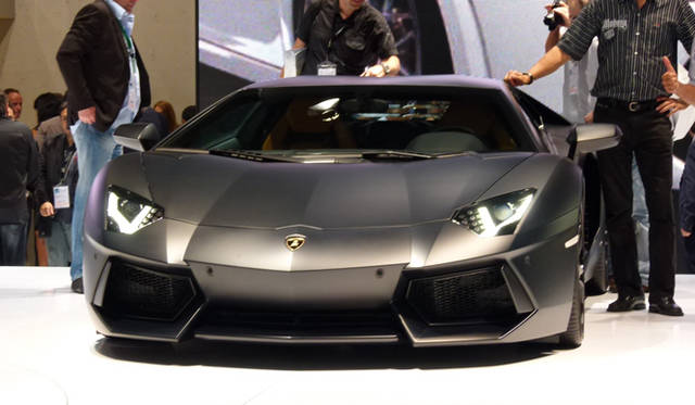 <strong>Lamborghini Aventador LP 700-4｜ランボルギーニ アヴェンタドール LP 700-4</strong>
