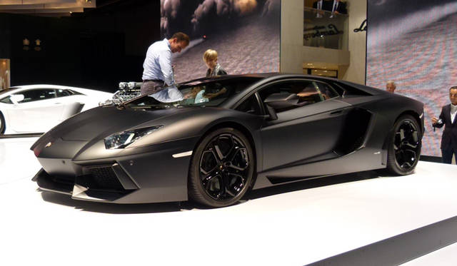 <strong>Lamborghini Aventador LP 700-4｜ランボルギーニ アヴェンタドール LP 700-4</strong>