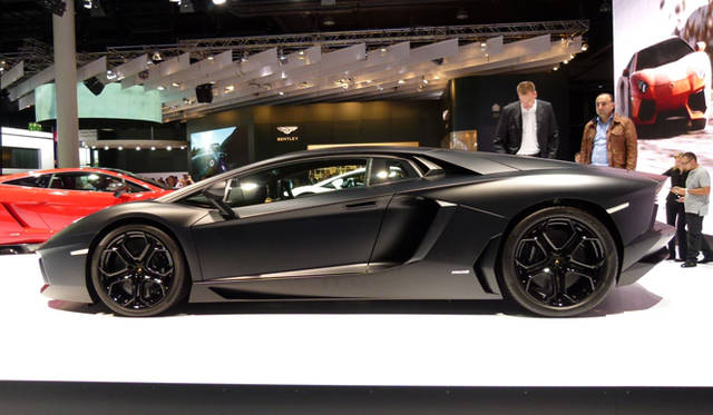 <strong>Lamborghini Aventador LP 700-4｜ランボルギーニ アヴェンタドール LP 700-4</strong>