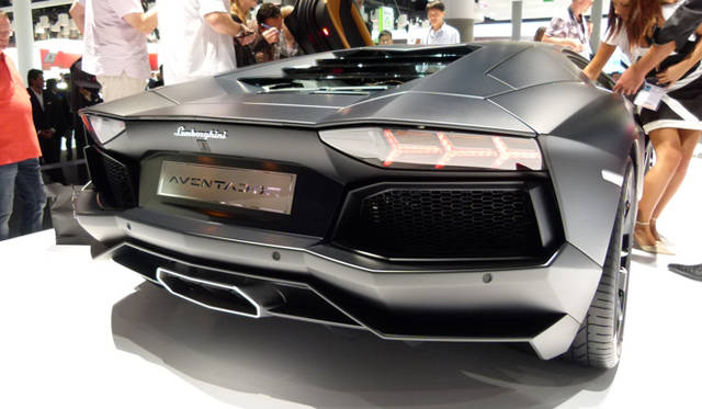 <strong>Lamborghini Aventador LP 700-4｜ランボルギーニ アヴェンタドール LP 700-4</strong>