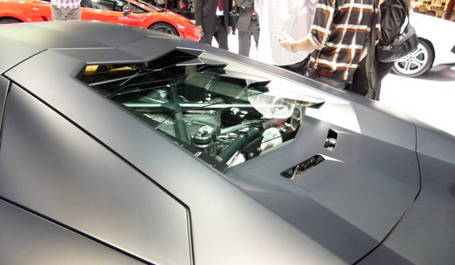 <strong>Lamborghini Aventador LP 700-4｜ランボルギーニ アヴェンタドール LP 700-4</strong>