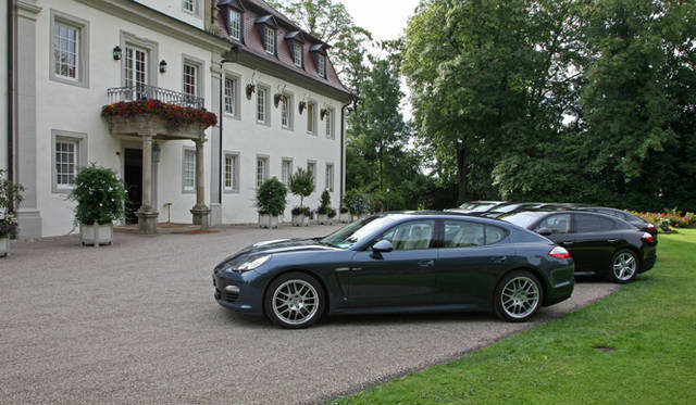 <strong>Porsche Panamera turbo S｜ポルシェ パナメーラ ターボS</strong>