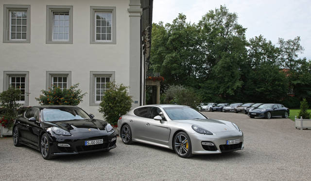 <strong>Porsche Panamera turbo S｜ポルシェ パナメーラ ターボS</strong>