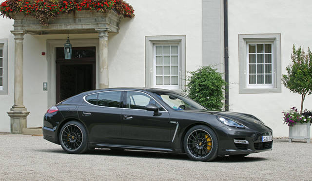 <strong>Porsche Panamera turbo S｜ポルシェ パナメーラ ターボS</strong>