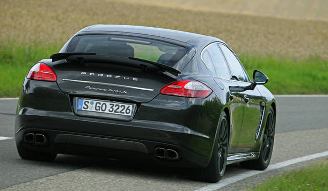 <strong>Porsche Panamera turbo S｜ポルシェ パナメーラ ターボS</strong>