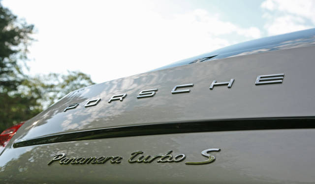 <strong>Porsche Panamera turbo S｜ポルシェ パナメーラ ターボS</strong>