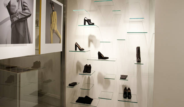 <strong>CoSTUME NATIONAL｜コスチューム・ナショナル</strong>