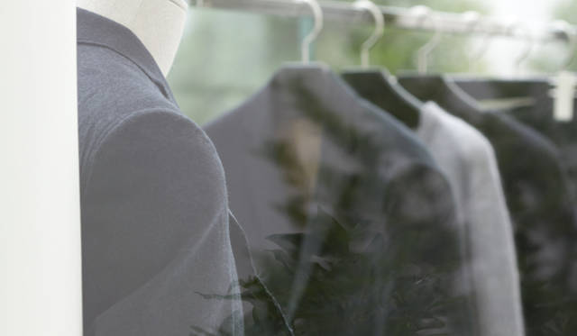 <strong>CoSTUME NATIONAL｜コスチューム・ナショナル</strong>