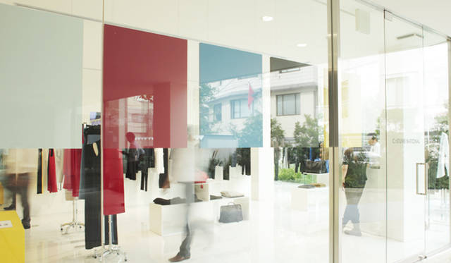 <strong>CoSTUME NATIONAL｜コスチューム・ナショナル</strong>