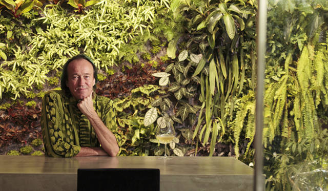 <strong>CoSTUME NATIONAL｜コスチューム・ナショナル</strong>