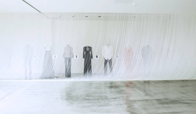 <strong>CoSTUME NATIONAL｜コスチューム・ナショナル</strong>