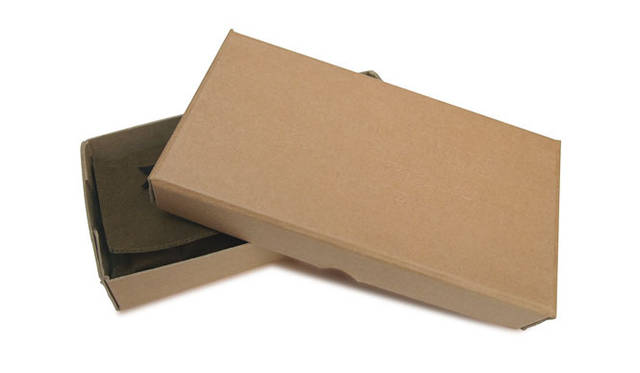 <strong>MERCHANT&MILLS｜マーチャント＆ミルズ</strong>　「SEWING KIT」（本体｜広げたとき32.5×20.2cm、畳んだとき11×20.2cm、価格｜6300円）