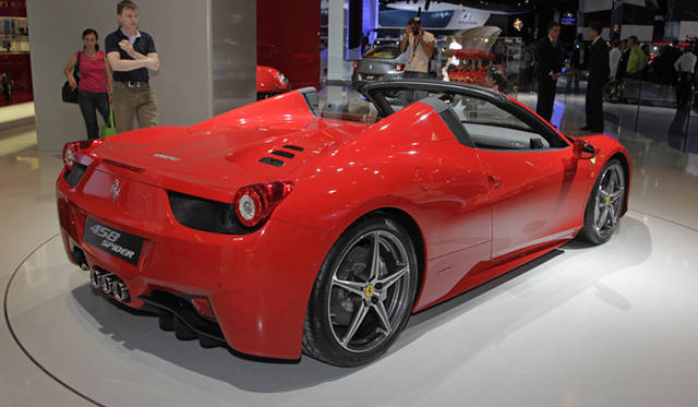 <strong>Ferrari 458 SPIDER│フェラーリ 458 スパイダー</strong>