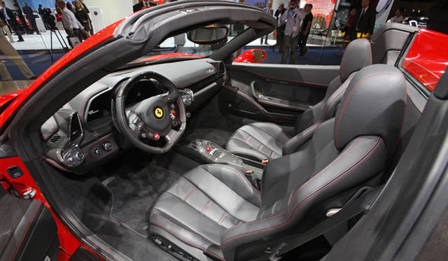 <strong>Ferrari 458 SPIDER│フェラーリ 458 スパイダー</strong>