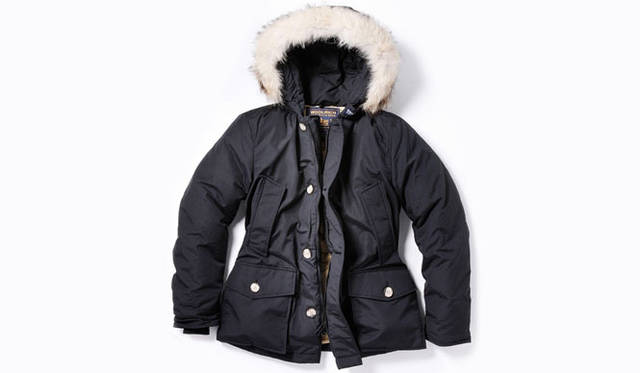 <strong>Woolrich｜ウールリッチ</strong>　「New Arctic Parka short（ニュー アークティック パーカ ショート）」 フェイデッドブラック（新色） 8万9250円