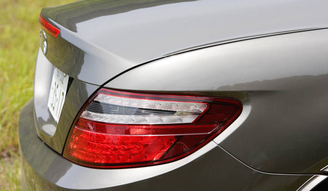 <strong>Mercedes-Benz SLK350 BlueEFFICIENCY｜メルセデス・ベンツ SLK350 ブルーエフィシエンシー</strong>