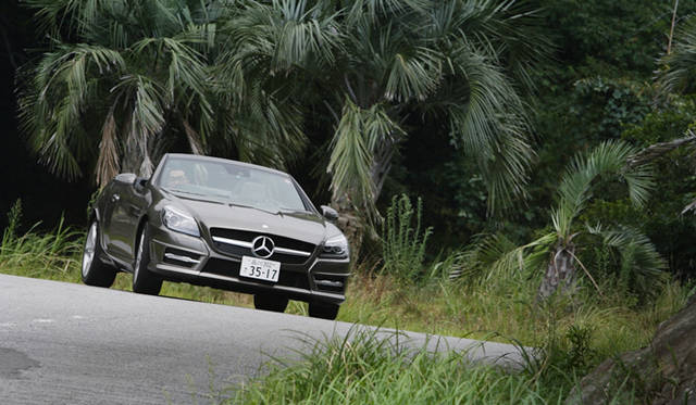 <strong>Mercedes-Benz SLK350 BlueEFFICIENCY｜メルセデス・ベンツ SLK350 ブルーエフィシエンシー</strong>