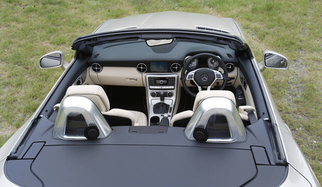 <strong>Mercedes-Benz SLK200 BlueEFFICIENCY｜メルセデス・ベンツ SLK200 ブルーエフィシエンシー</strong>