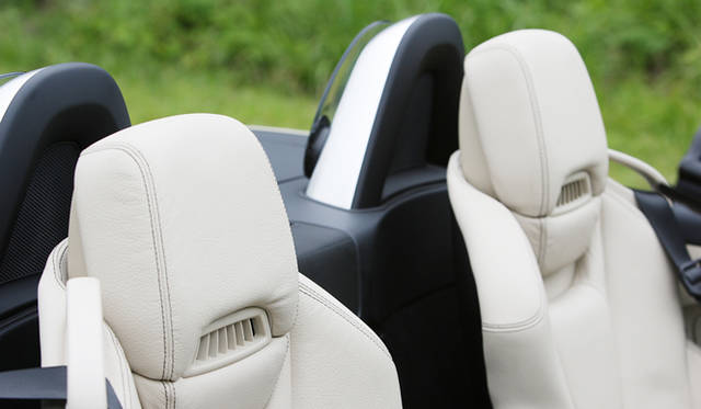 <strong>Mercedes-Benz SLK200 BlueEFFICIENCY｜メルセデス・ベンツ SLK200 ブルーエフィシエンシー</strong>