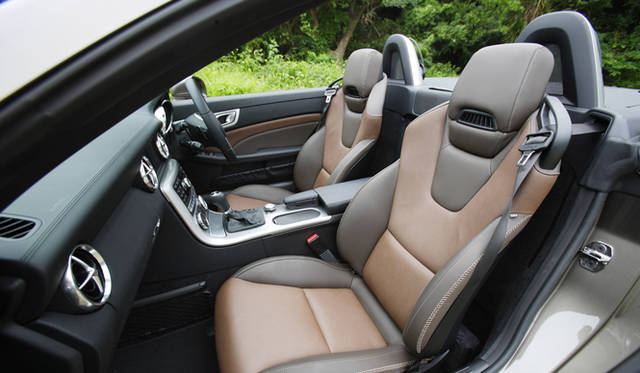 <strong>Mercedes-Benz SLK350 BlueEFFICIENCY｜メルセデス・ベンツ SLK350 ブルーエフィシエンシー</strong>