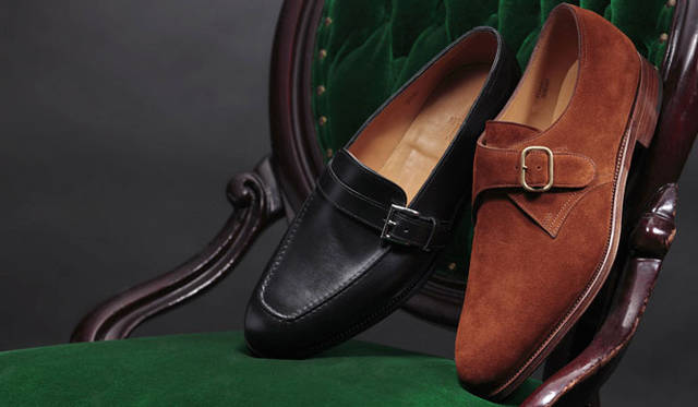 <strong>JOHN LOBB│ジョンロブ</strong>　奥／「SHAW（ショー）」、手前／「FOULD（フォウルド）」