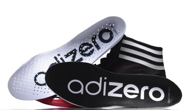 <strong>adidas｜アディダス</strong>　「adizero crazy light（アディゼロ クレイジー ライト）」　1万3650円