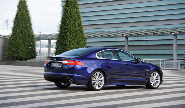 <strong>Jaguar XF│ジャガー XF</strong>