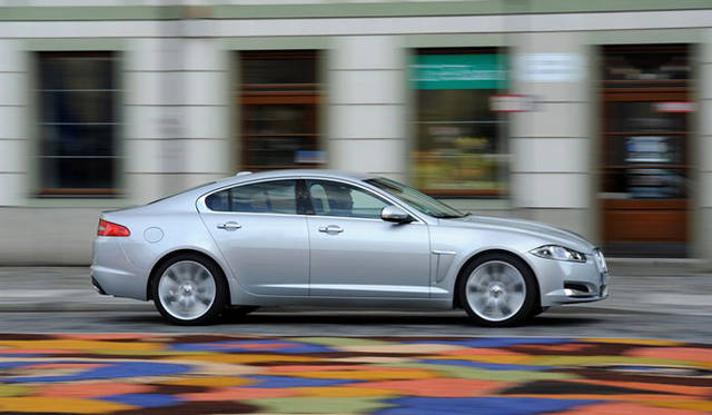 <strong>Jaguar XF│ジャガー XF</strong>
