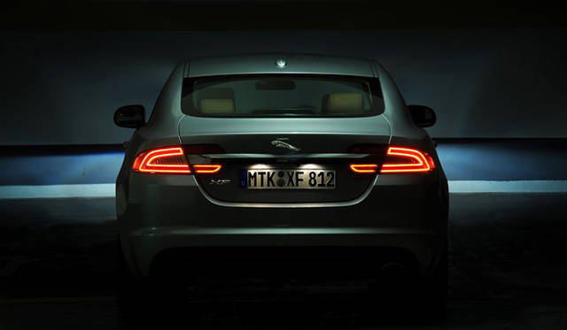 <strong>Jaguar XF│ジャガー XF</strong>