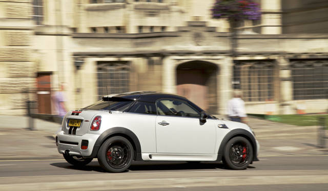 <strong>MINI Coupe｜ミニ クーぺ</strong>　