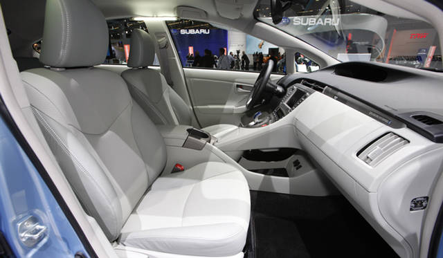 <strong>TOYOTA Prius Plug-in Hybrid｜トヨタ プリウス プラグイン ハイブリッド</strong>