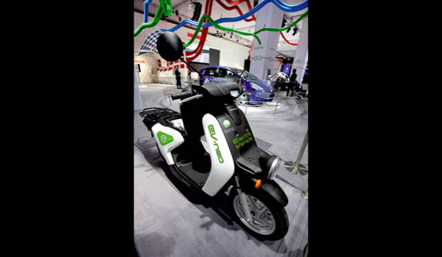 <strong>HONDA ev-neo｜ホンダ ev ネオ</strong>