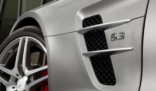 <strong>Mercedes-Benz SLS AMG Roadster｜メルセデス・ベンツ SLS AMG ロードスター</strong>