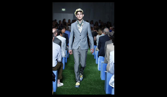 <strong>PRADA｜プラダ</strong>　